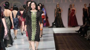 20141016_083558_puan-maharani-jadi-model-fashion-show-alleira