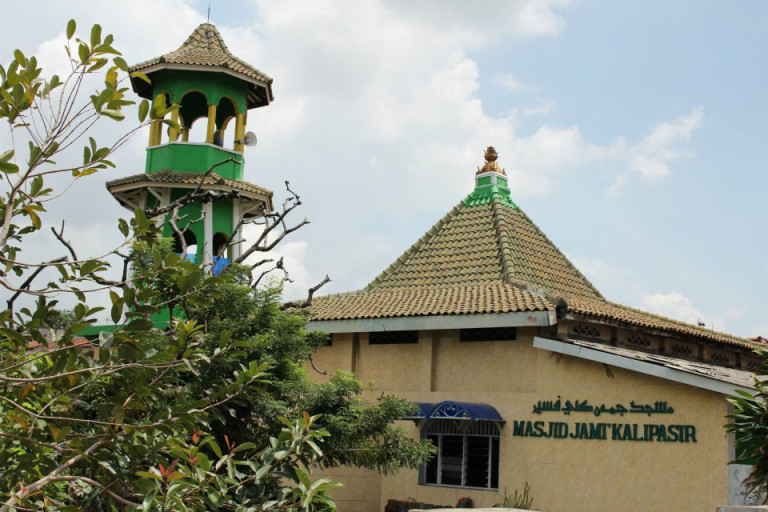 Masjid Jami Kalipasir Simbol Toleransi Umat Beragama